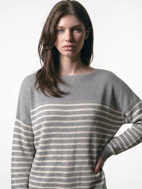 NWOT 41 Hawthorne XXL Striped Gray and Cream lightweight Sweater